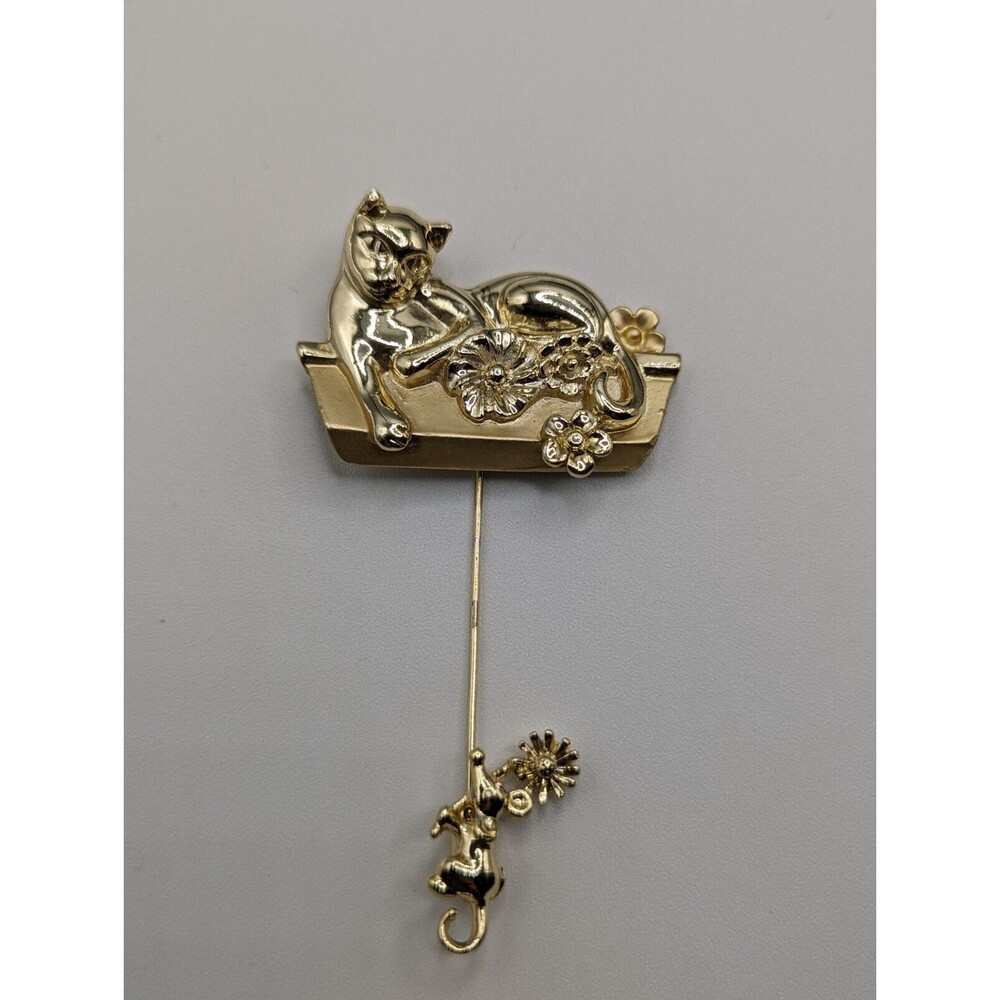 VTG CAT & MOUSE Flower Box Stick Lapel Pin Gold Tone 3 1/4" Whimsical Cottage